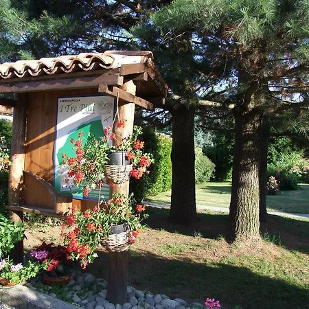 Farm stay I Tre Pini *